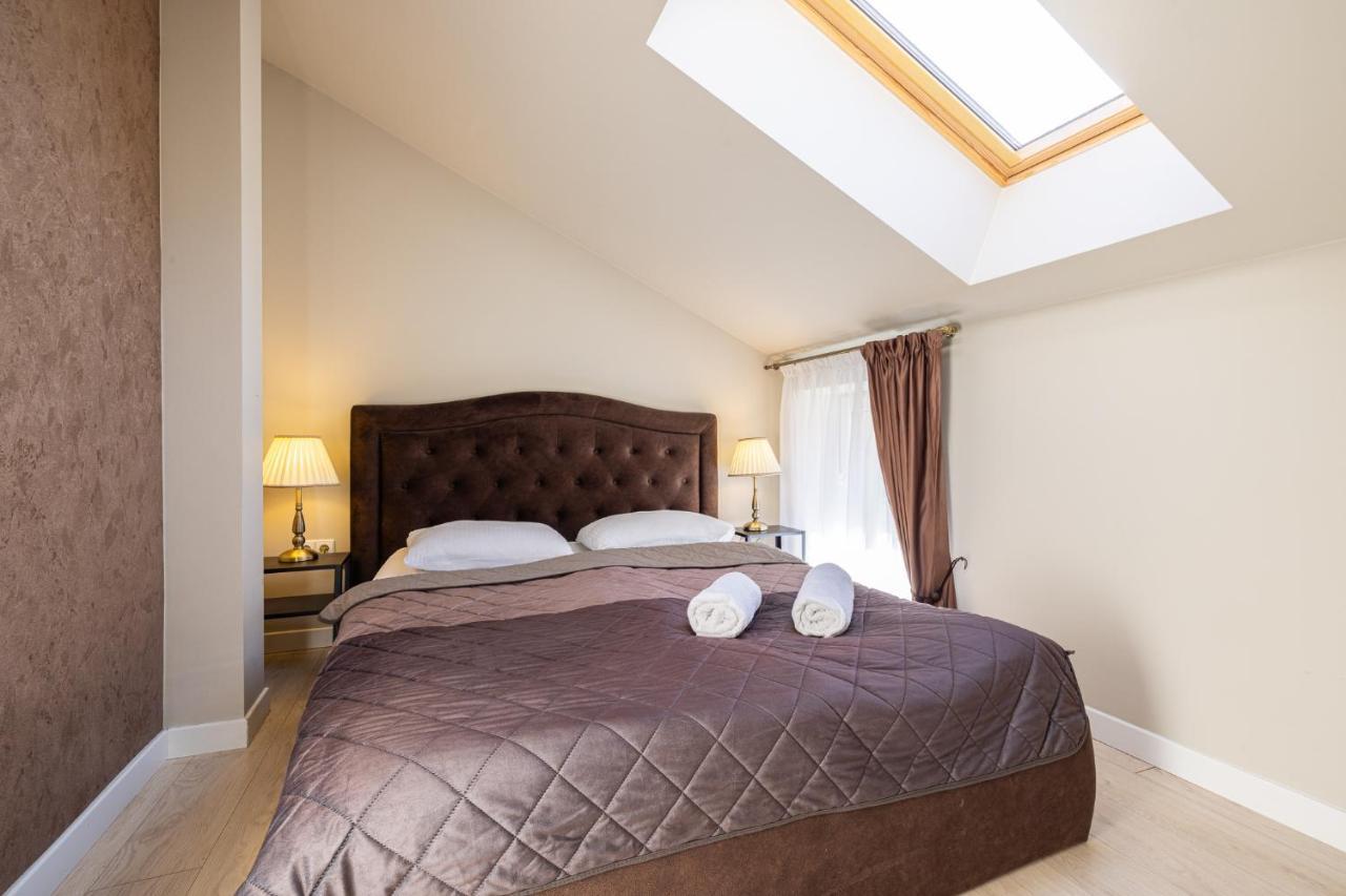 Dharma Stay Apartamentai Su Terasa Ir Vaizdu I Miesta Telšiai Exterior foto