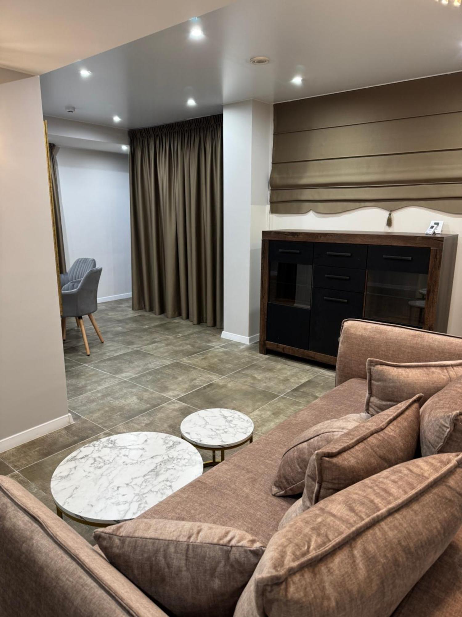Dharma Stay Apartamentai Su Terasa Ir Vaizdu I Miesta Telšiai Exterior foto